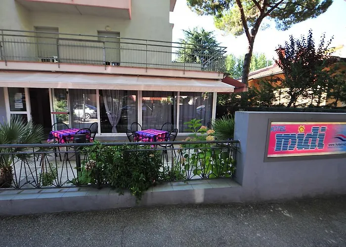 Hotel Midi