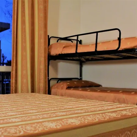 Hotel Midi